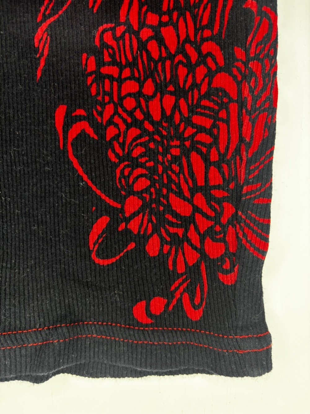 Vintage Y2K Black Ribbed Tank Top with Red Floral Print, Old Navy -S- - Picture 6 of 7